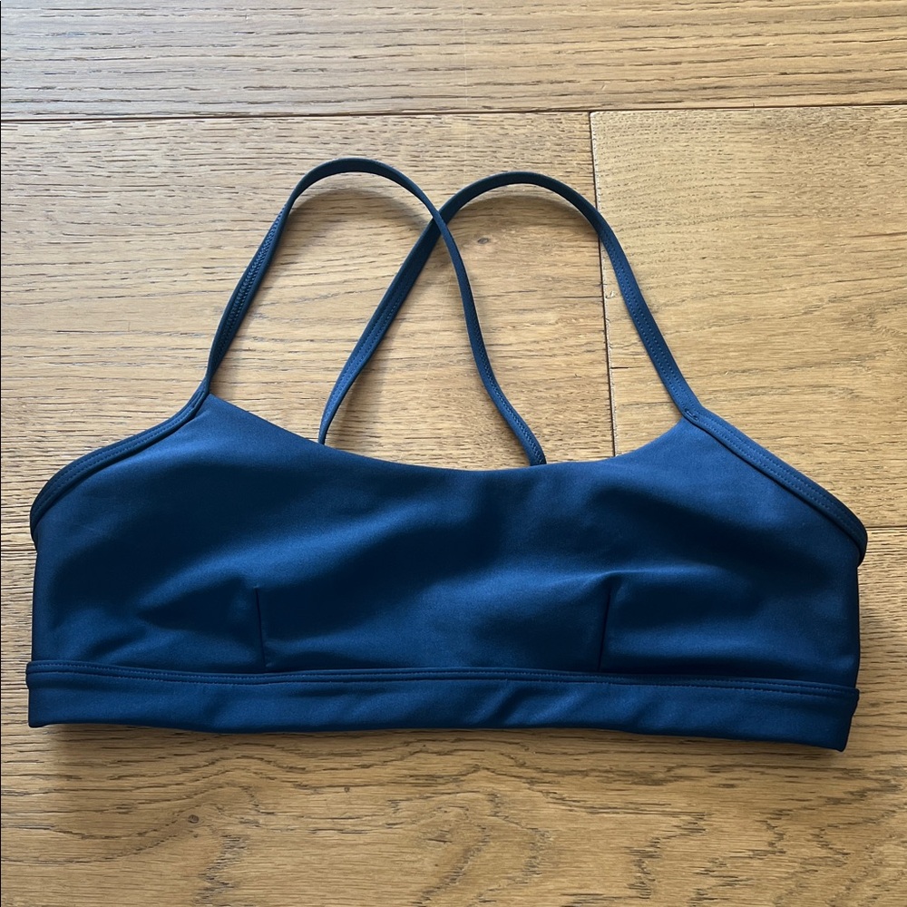 ALO Yoga Airlift Intrigue Bra Sz M Navy